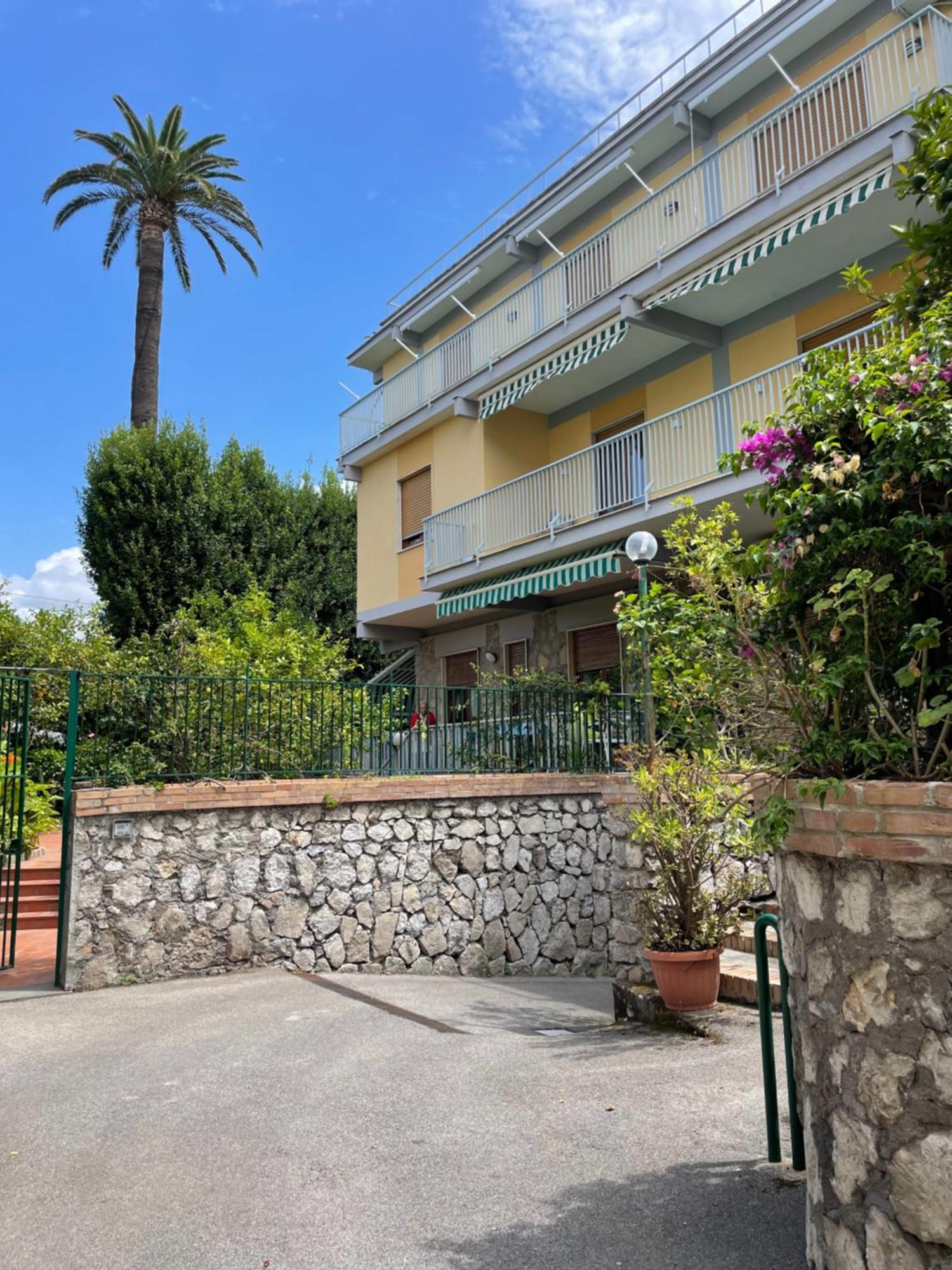 Casa Vacanze Imma Соренто Екстериор снимка